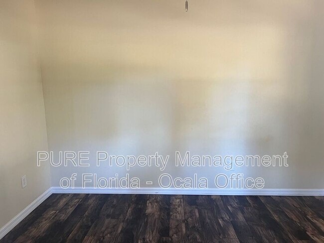 Building Photo - 5625 SE 109th Pl