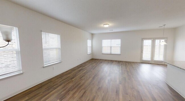 Building Photo - 452 Hunter Loop