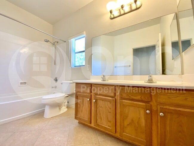 Building Photo - 11566 W Stone Mound Dr