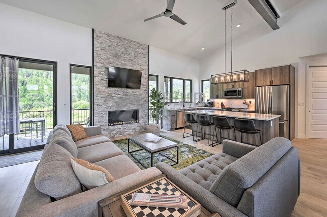 Building Photo - 30610 Boot Ct