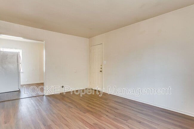 Building Photo - 3417 S University Dr