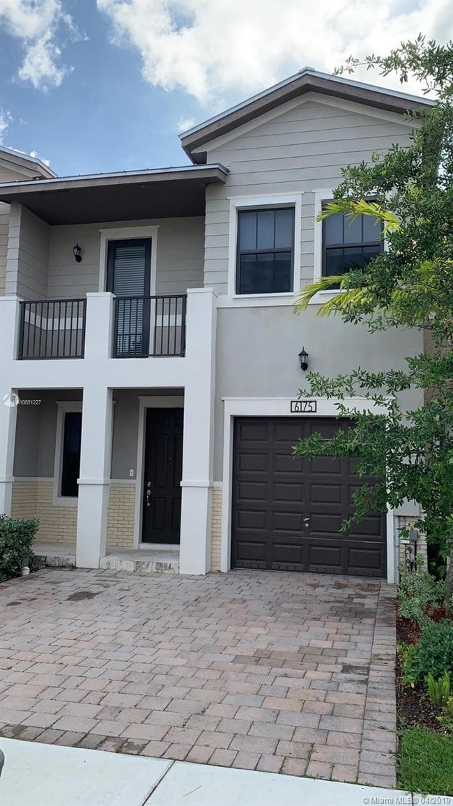 Primary Photo - 6175 NW 104th Ct