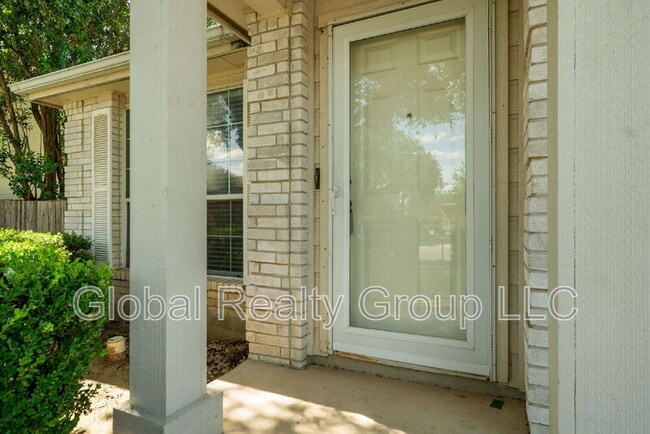 Building Photo - 8911 Valhalla