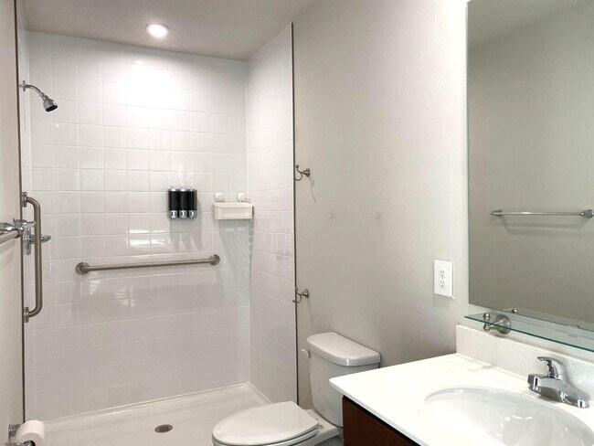 Building Photo - 106 Pummelo Pl