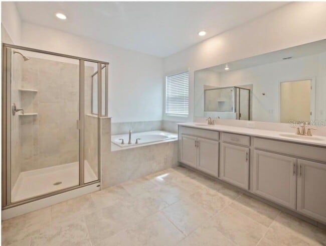 Building Photo - 3377 Wauseon Dr