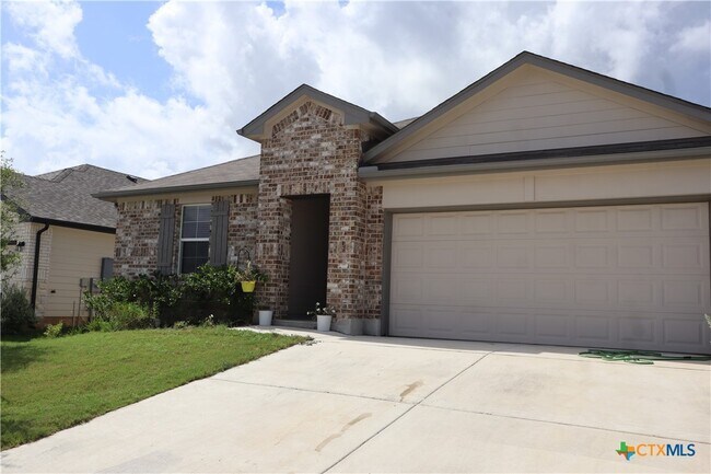 Building Photo - 836 Indigo Wy
