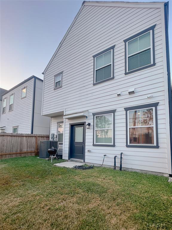 Building Photo - 5402 Wheatley St
