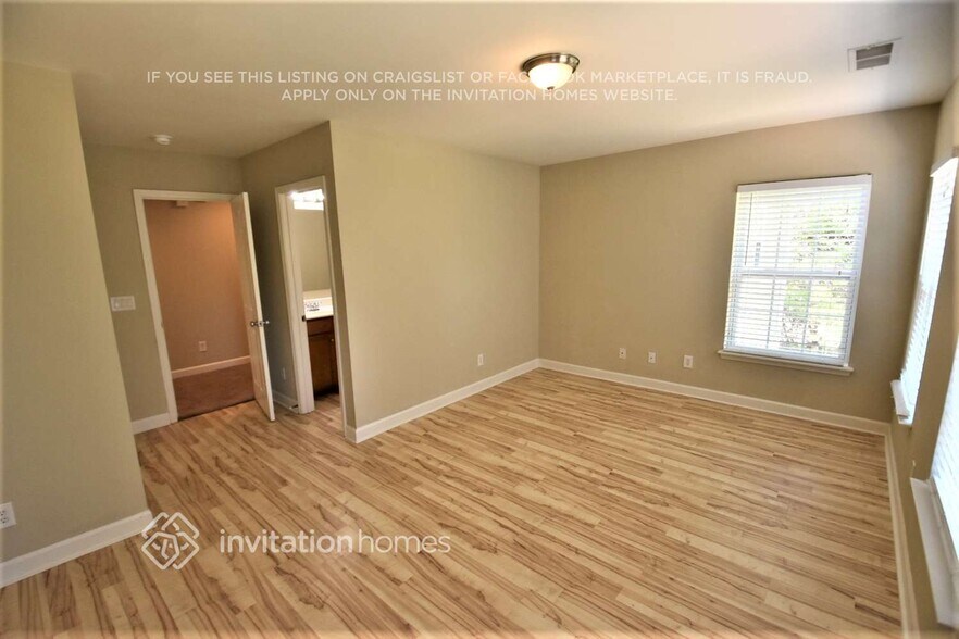 Building Photo - 224 Golden Valley Dr