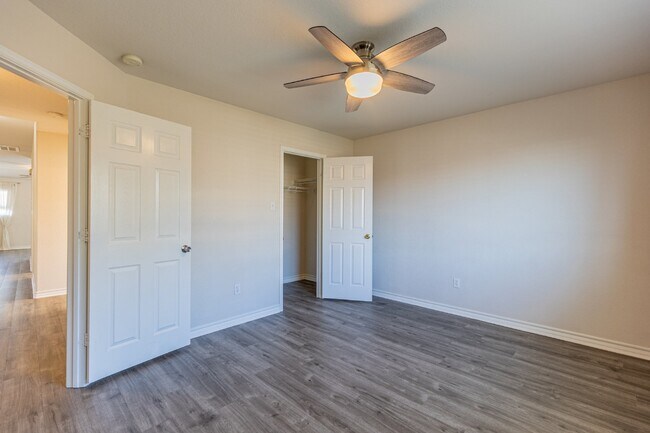 Building Photo - 21226 Villa Valencia