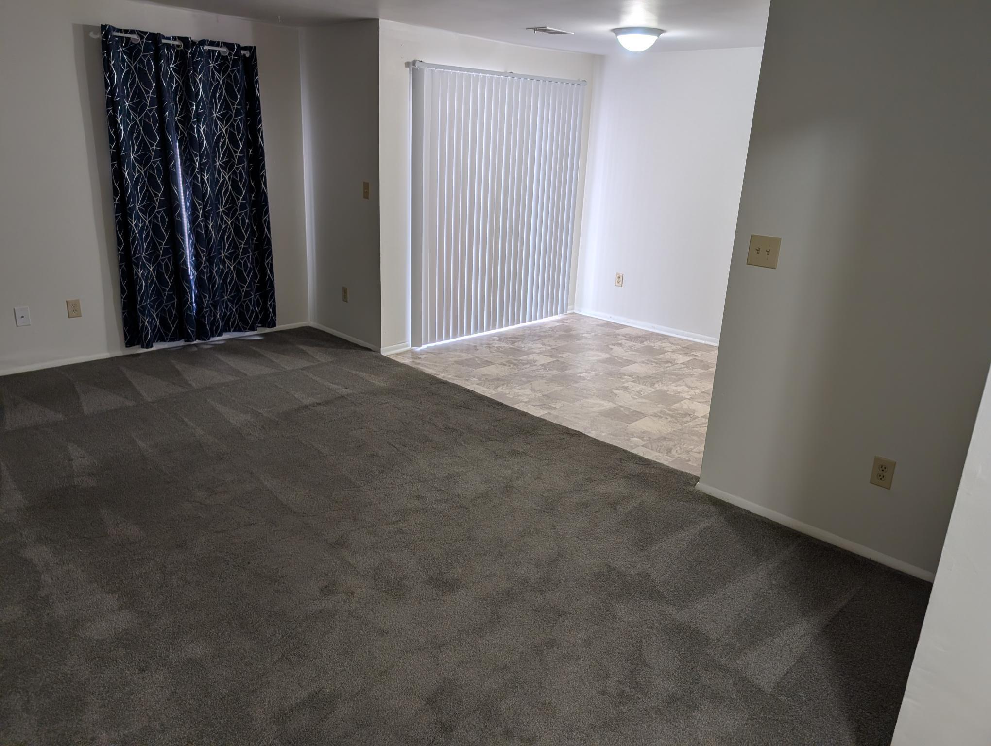 Building Photo - 1001 White Oak Rd