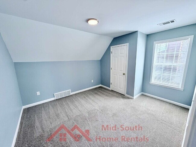 Building Photo - 434 N Ericson Rd