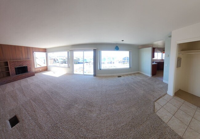 Building Photo - THOSE MORRO BAY VIEWS! Bright and Airy 2 bedroom 2 bath house near Embarcadero