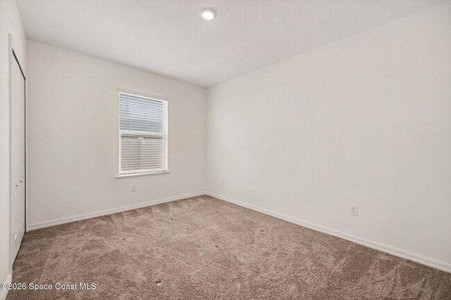 Building Photo - 849 Brookview Ln