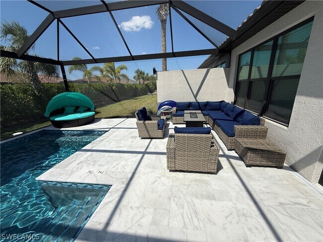 Building Photo - 15565 Vittorio St