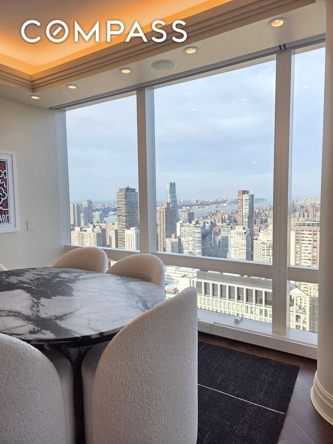 Building Photo - 80 Columbus Cir