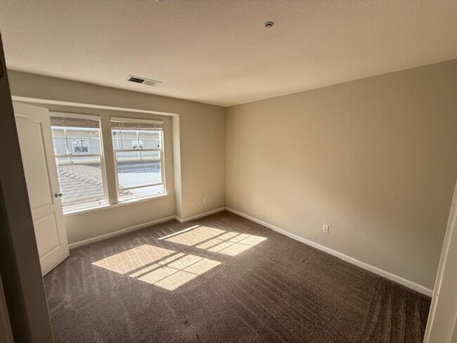 Building Photo - 2-Bedroom Martinez Townhome Near The Village Oaks Shopping Plaza