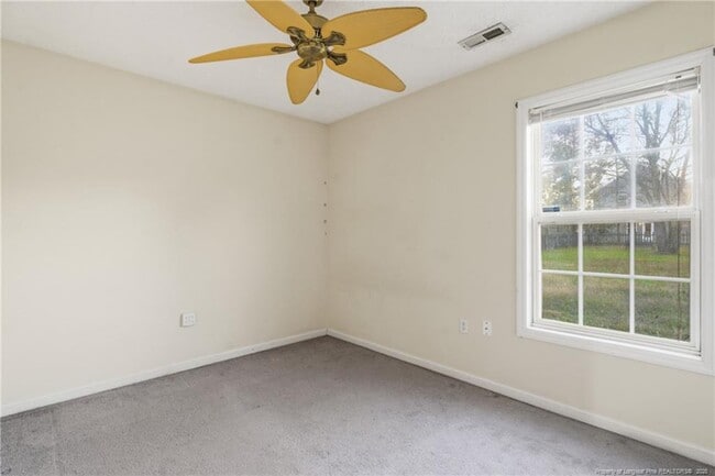 Building Photo - 419 Northwoods Dr