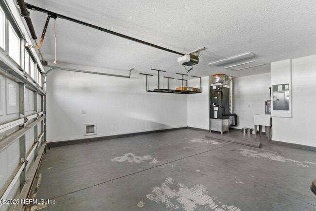 Building Photo - 636 Copperhead Cir