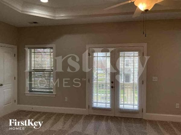 Building Photo - 3310 Lucy Dr