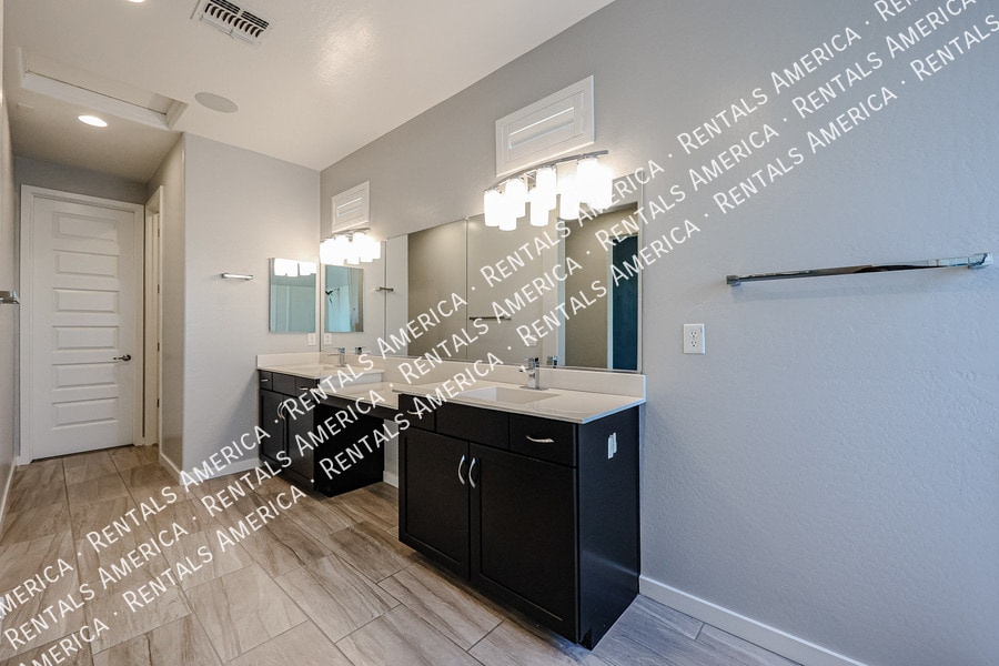 Building Photo - 7067 W Jasper Dr