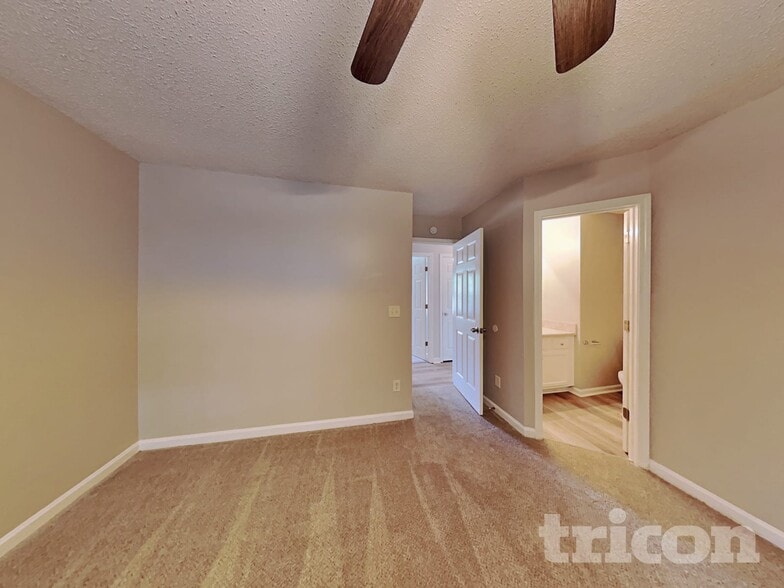 Building Photo - 82 Pinnacle Point Way