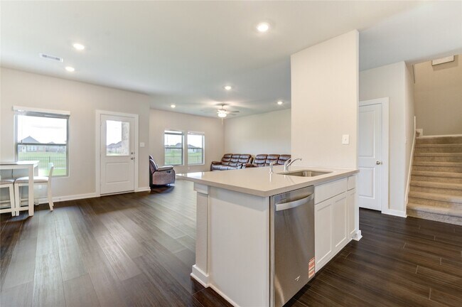 Building Photo - 6607 Arabella Lakes Dr