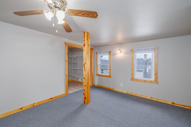 Building Photo - 138/140 Martin St