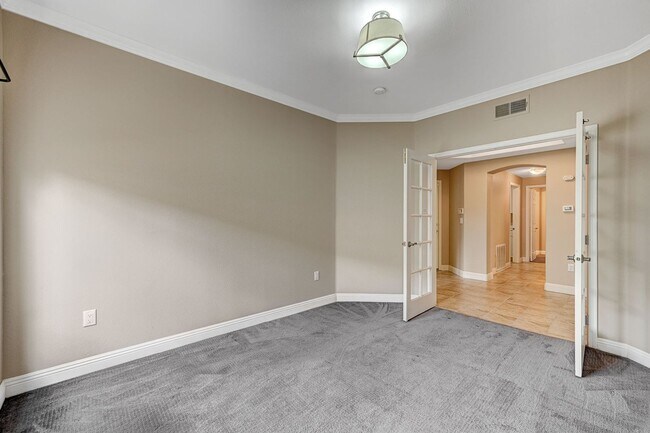 Building Photo - AMBER RIDGE Gated Beauty in Summerlin! 1600+ SF Condo
