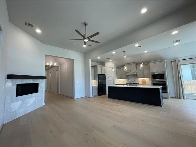 Building Photo - 149 Night Bloom Path