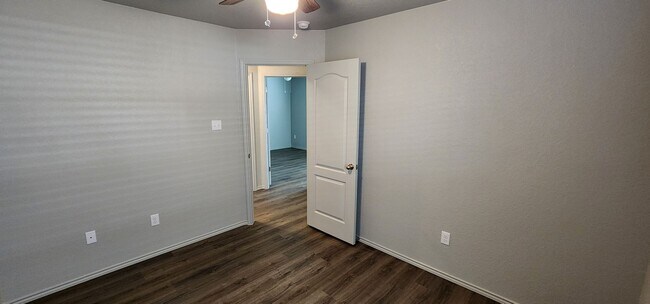 Building Photo - 3 Bedroom 2 Bath Duplex in Copperas Cove V...