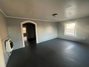 Building Photo - 1200 W Pleasure Ave