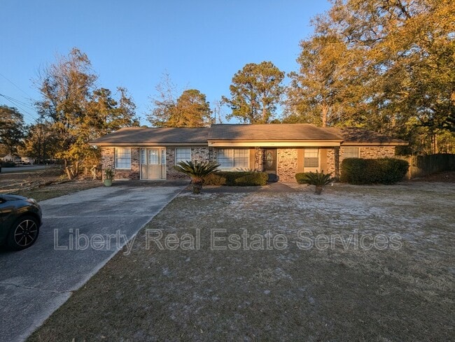 Primary Photo - 599 Olive St
