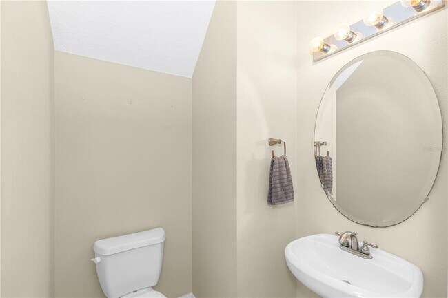 Building Photo - 540 Pinebranch Cir