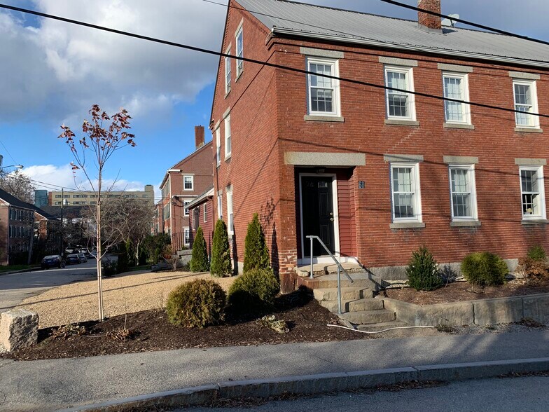 68 Unit front to back with parking - 68 South St