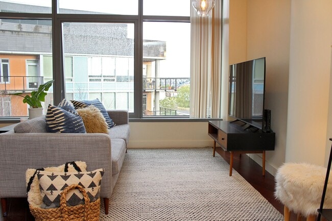 Building Photo - 3601 S River Pky