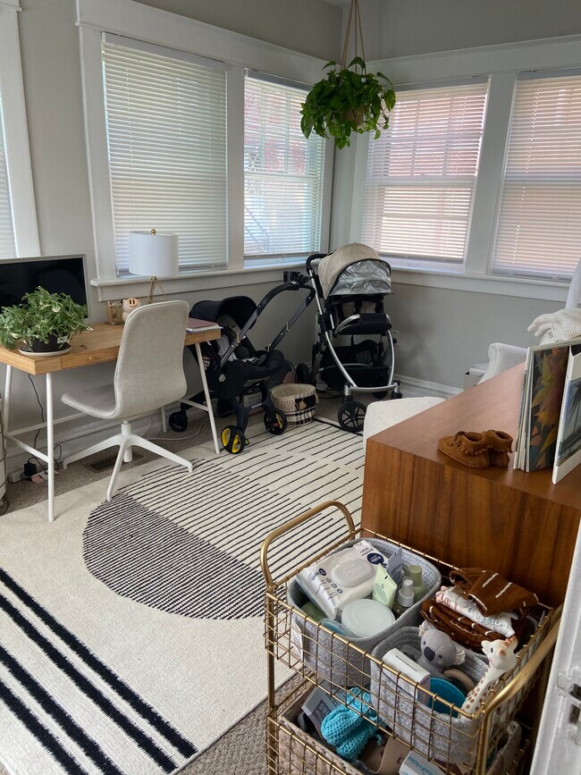 Building Photo - 7748 Wise Ave