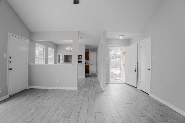 Building Photo - 13746 Vickston Ln