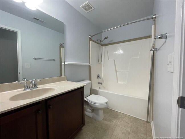 Building Photo - 152 Ladden Ln