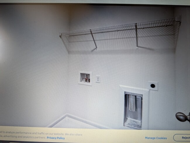 Building Photo - 7830 Moonbeam Ln