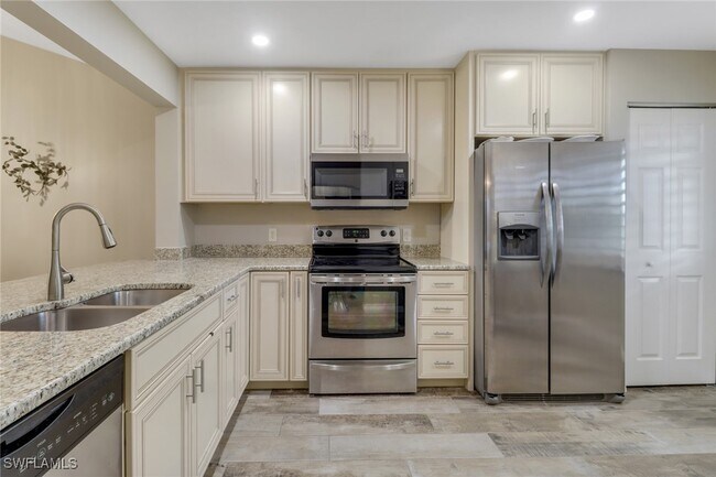 Building Photo - 3002 Sandpiper Bay Cir