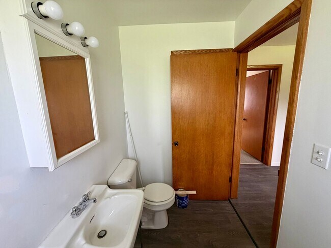 Building Photo - 1001 Basilone Dr