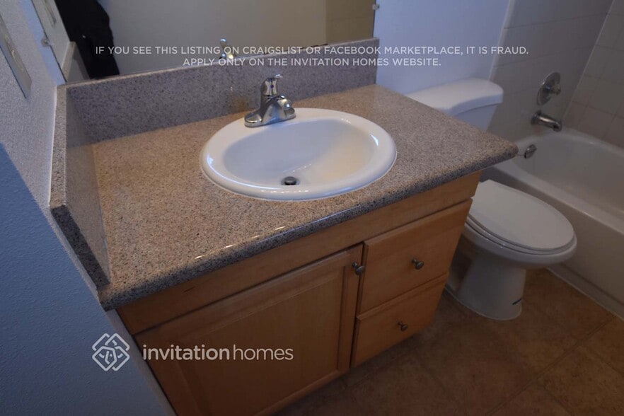 Building Photo - 9926 Burline St