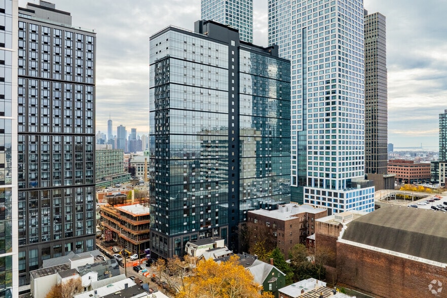 Primary Photo - CMPND 9 Homestead