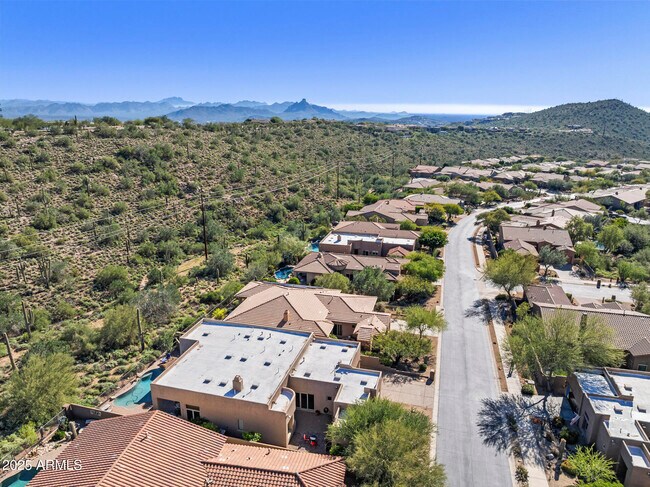 Building Photo - 13033 N 145th Way