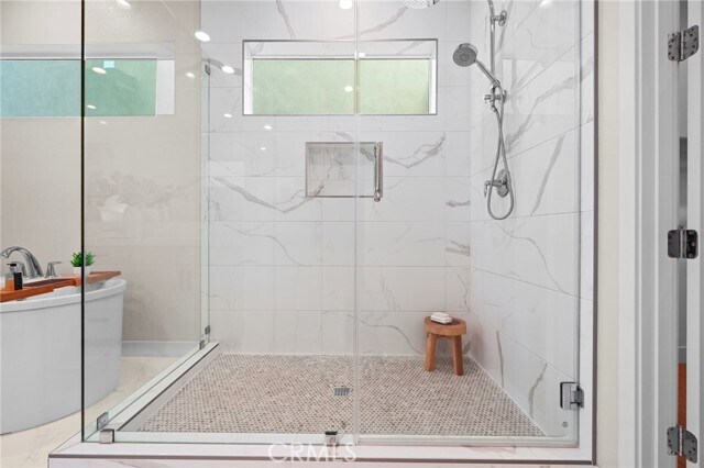 Building Photo - 1155 Poppy Ct