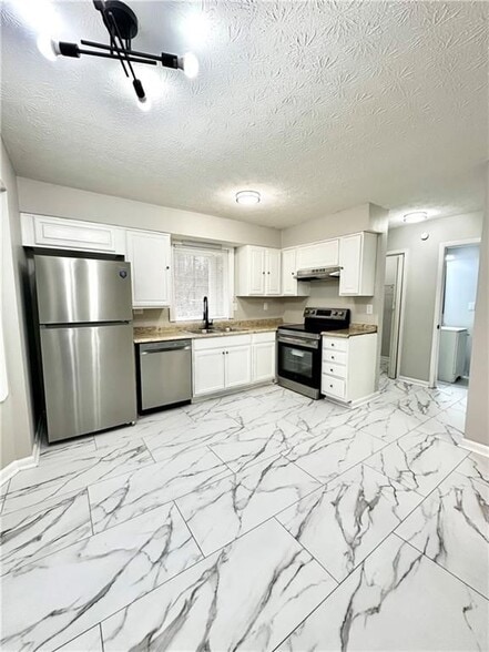 Building Photo - 337 Bradley Woods Ct NW