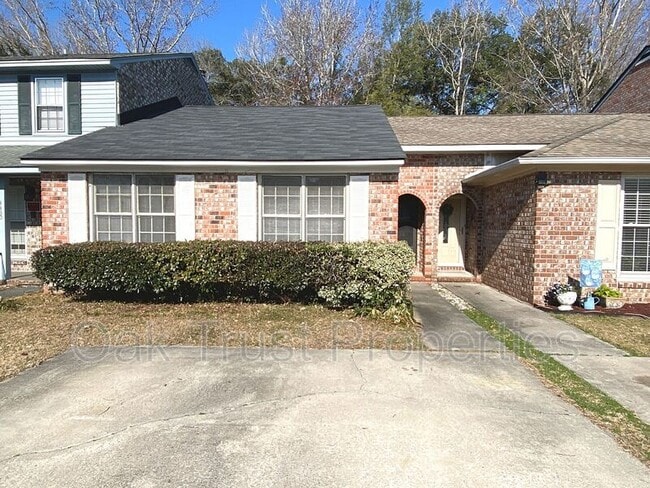 Primary Photo - 4428 N Shirley Dr