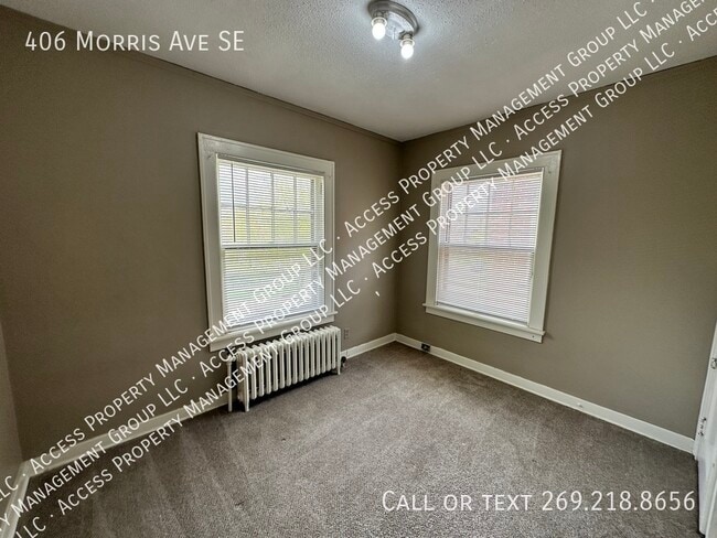 Building Photo - 406 Morris Ave SE