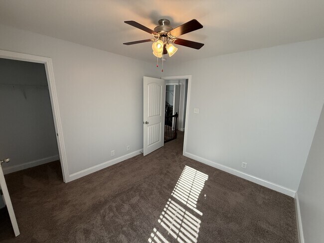 Building Photo - 203 Casting Ct