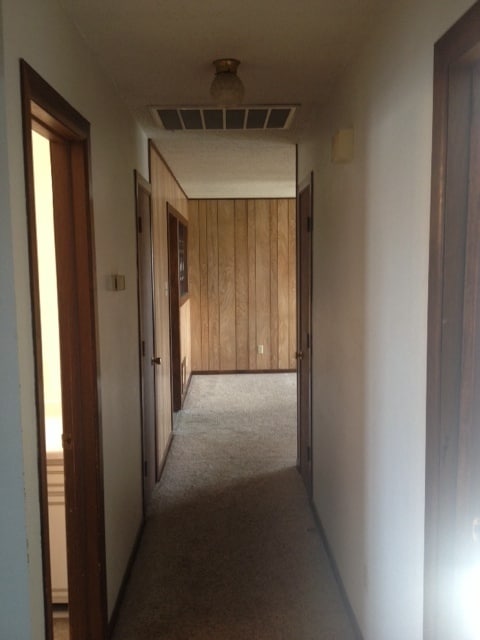 Building Photo - Near Hospital and Sandia Elementary Pets Allowed